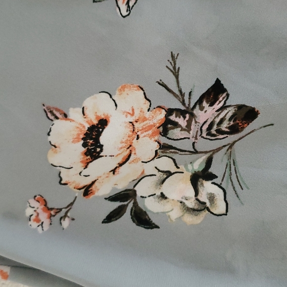 Chiffon Floral Blouse - Picture 2 of 4